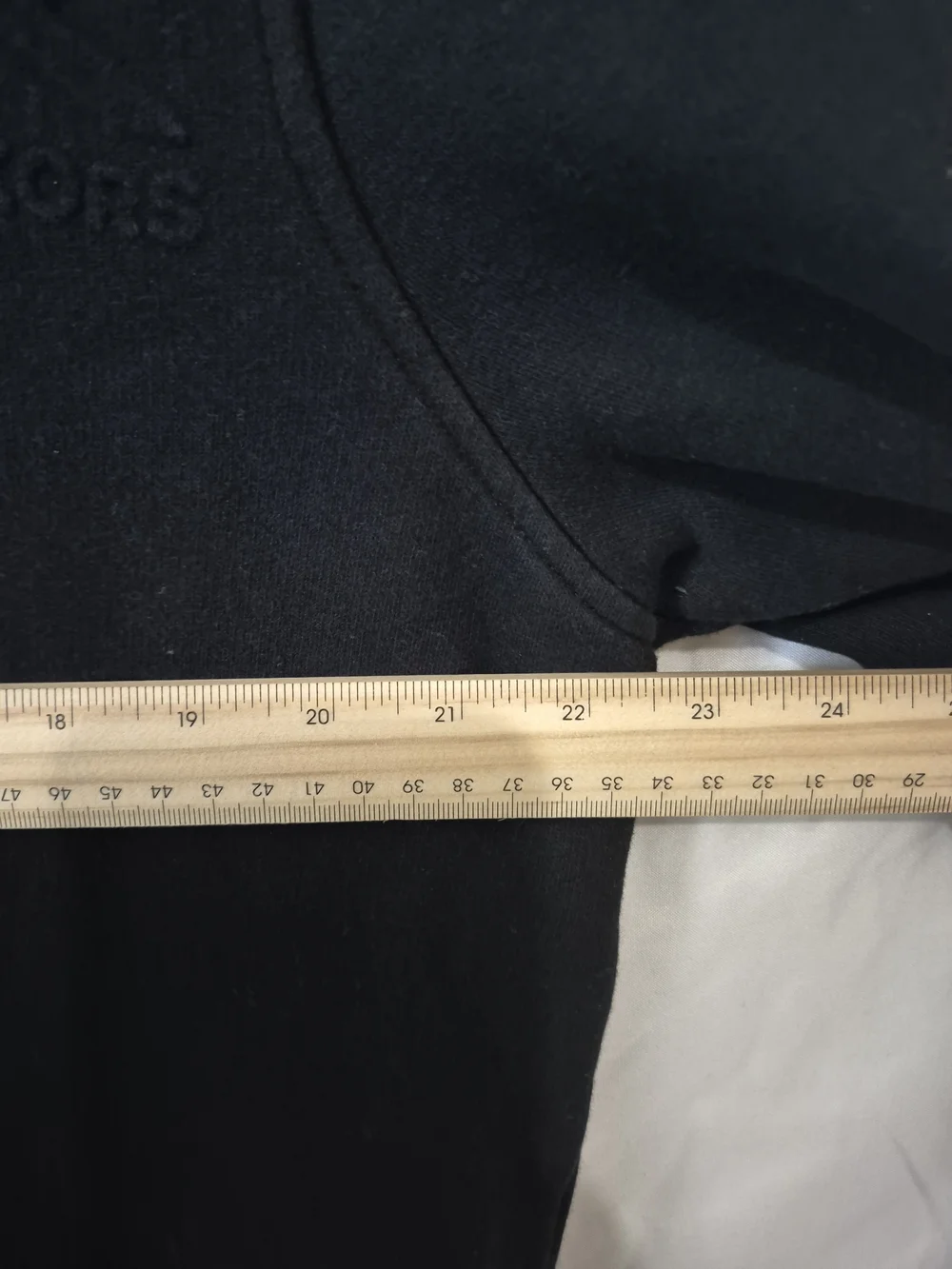 Michael Kors Men’s Black Half-Zip Fleece Pullover